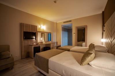 SILENCE BEACH RESORT